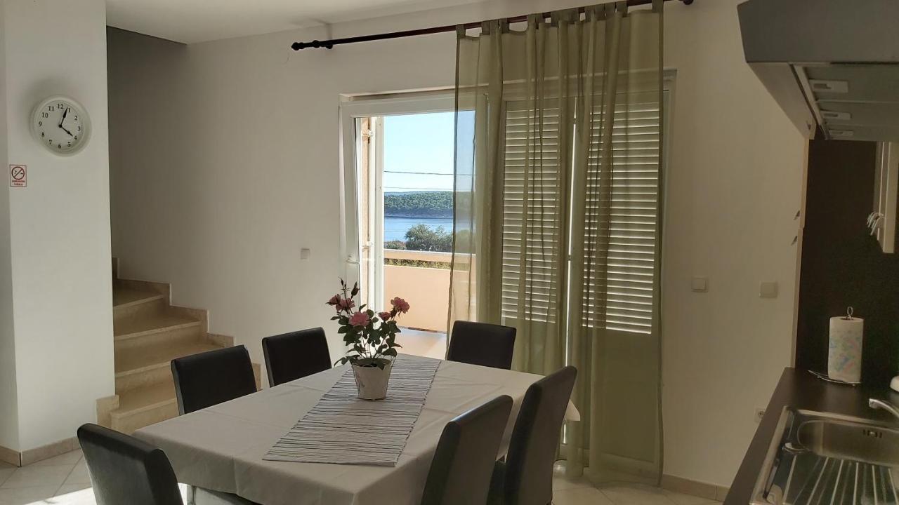 Apartman Barbat-Za Cijelu Obitelj Barbat na Rabu Exterior foto